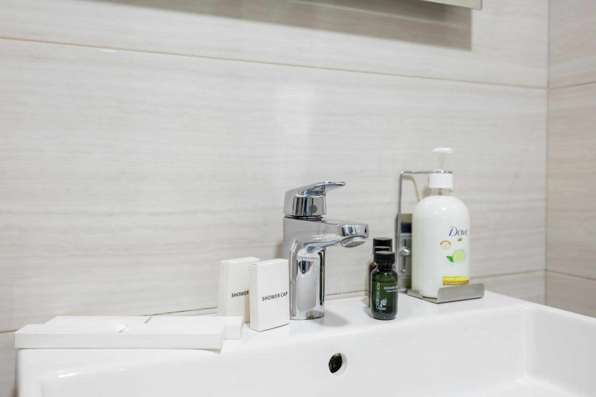 Brosse Garden Hotel Tbilisi Quarto foto