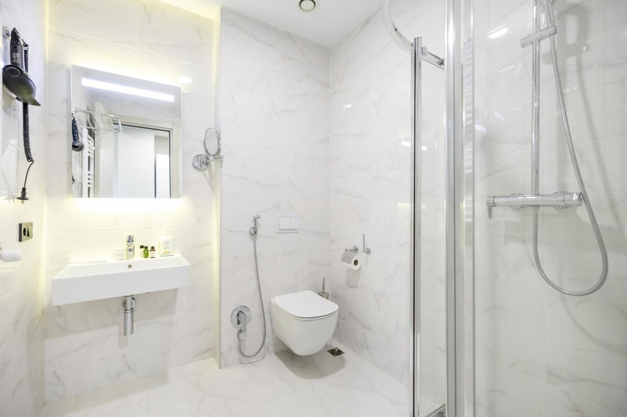Brosse Garden Hotel Tbilisi Quarto foto